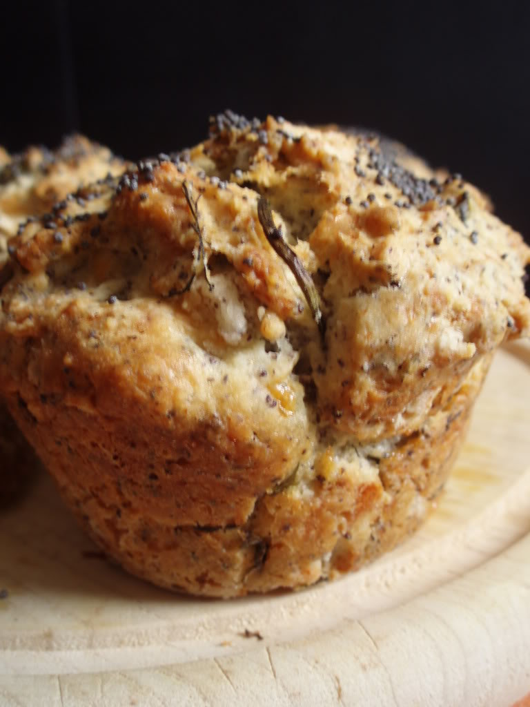 Slani muffini s makom i začinima