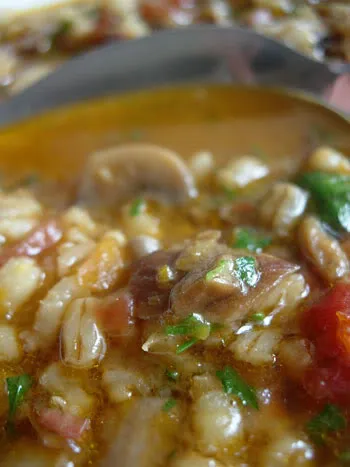 minestrone, gljive, ječam