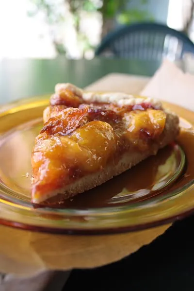 galette od šljiva i jabuka